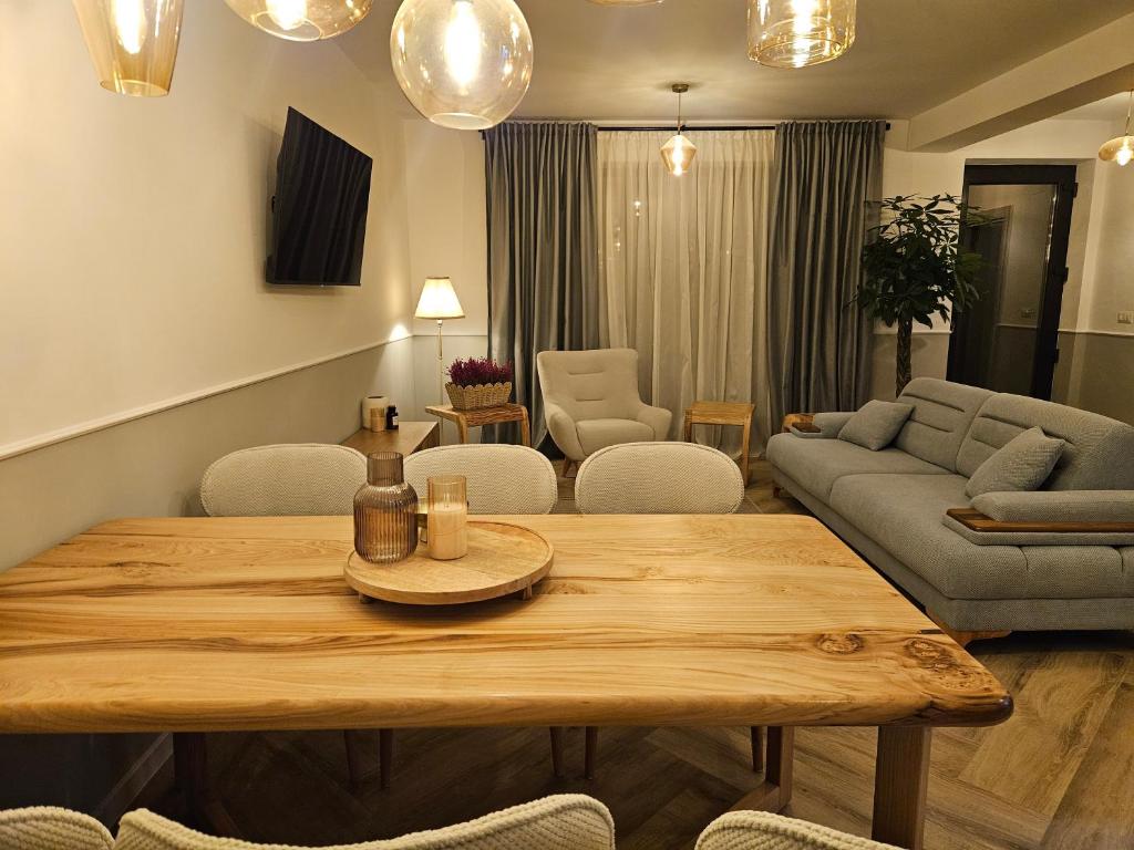 RuMa Home Zarnesti, Zărneşti