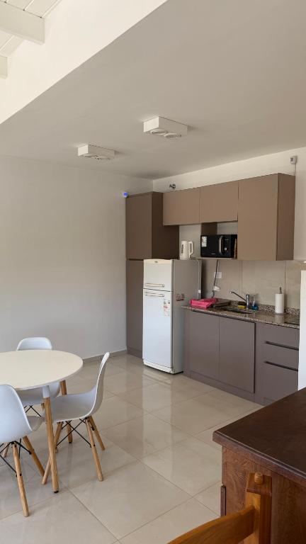 Departamento a estrenar totalmente equipado a 3km del centro - 3