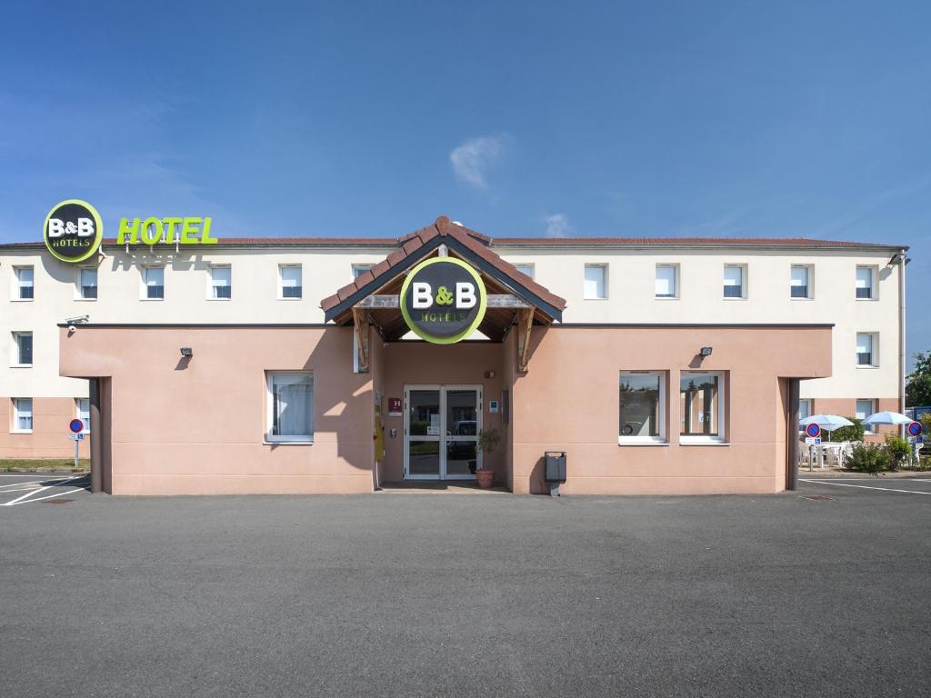 B&B HOTEL Paray-le-Monial photo