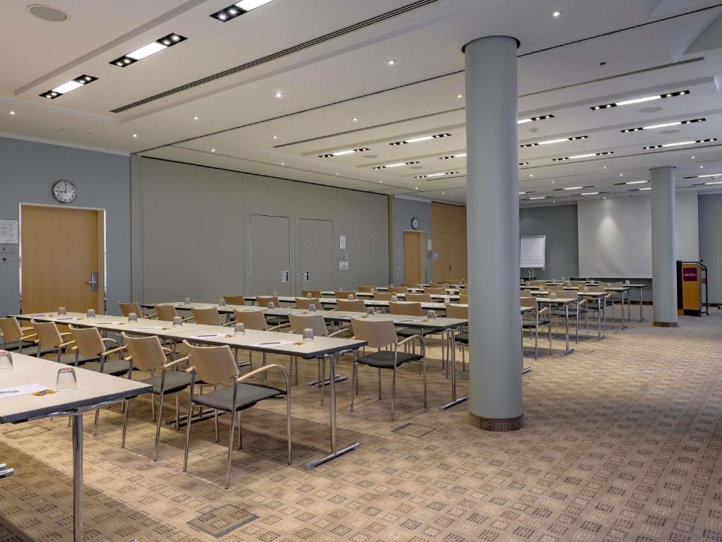 Tárgyalóterem/bálterem