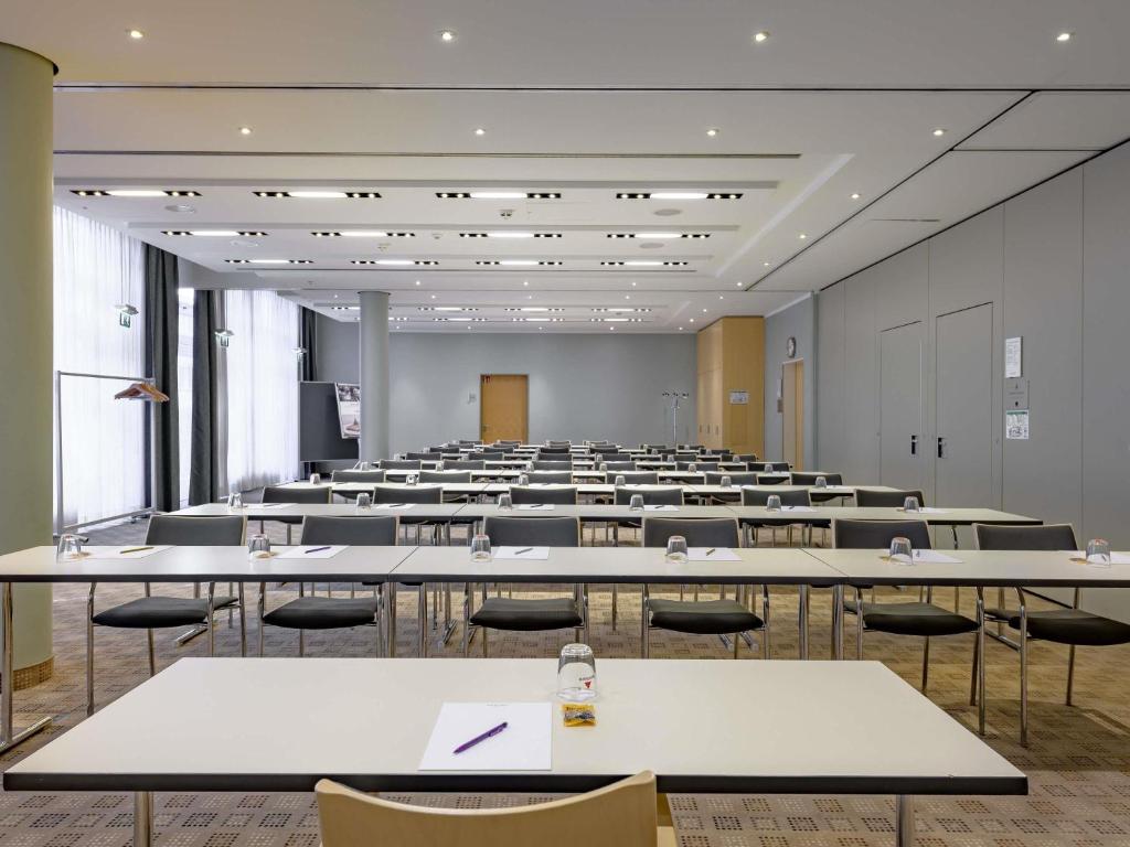 Tárgyalóterem/bálterem