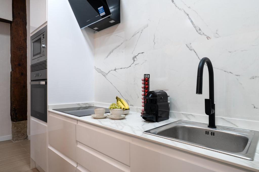 Apartamento Rosales Suites Lujo en el Centro - 4