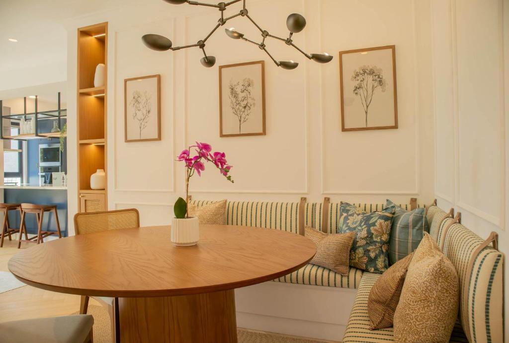 Lovely 3BR Incredible Balcony in Miraflores - 5