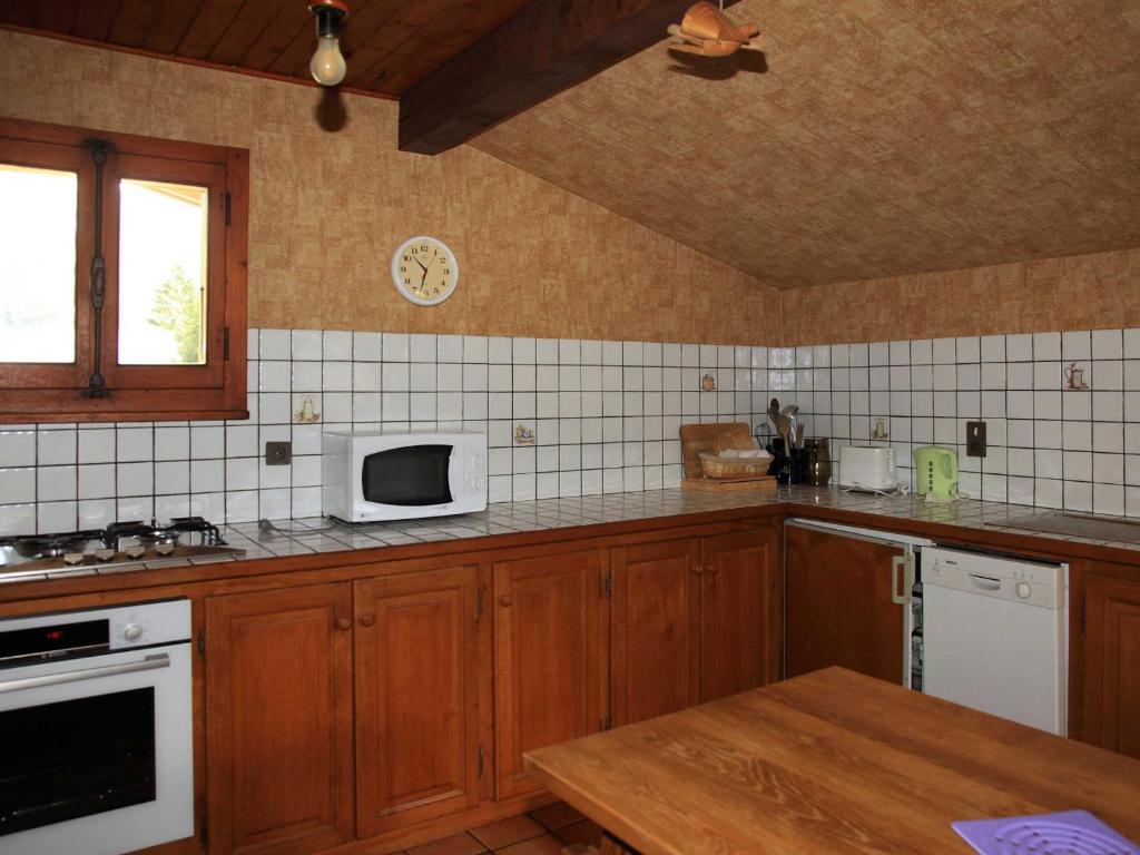 Charmante Villa à Samoëns avec Wifi et 2 Chambres - FR-1-846-34 - 2