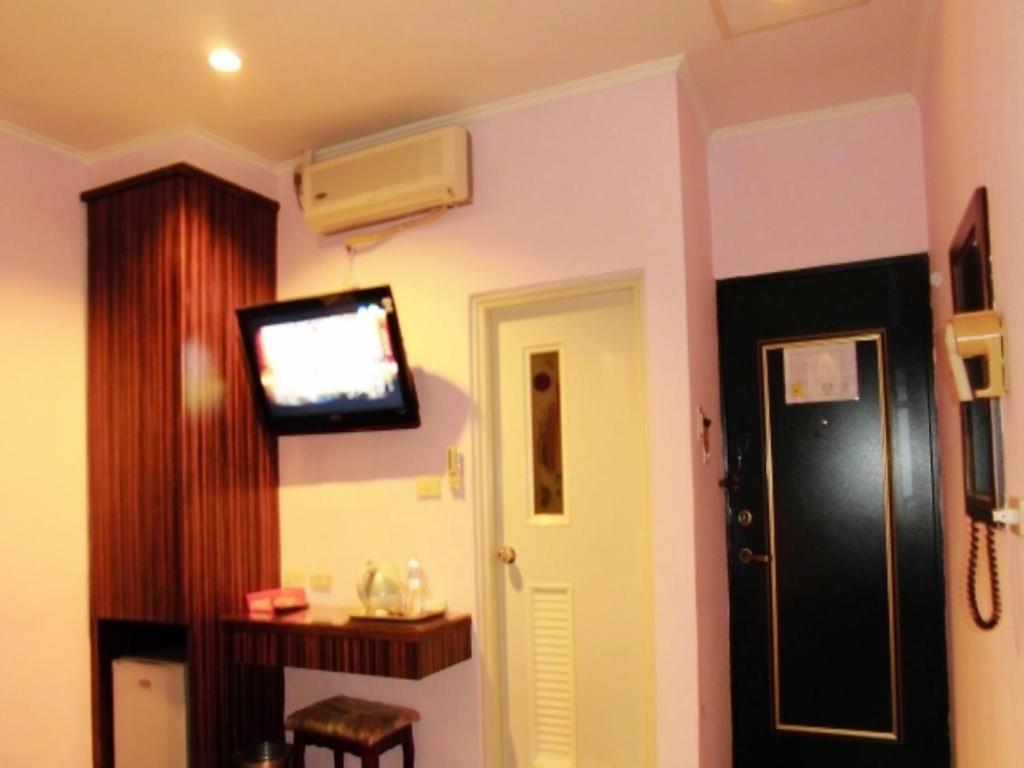 Baseball Hotel photo