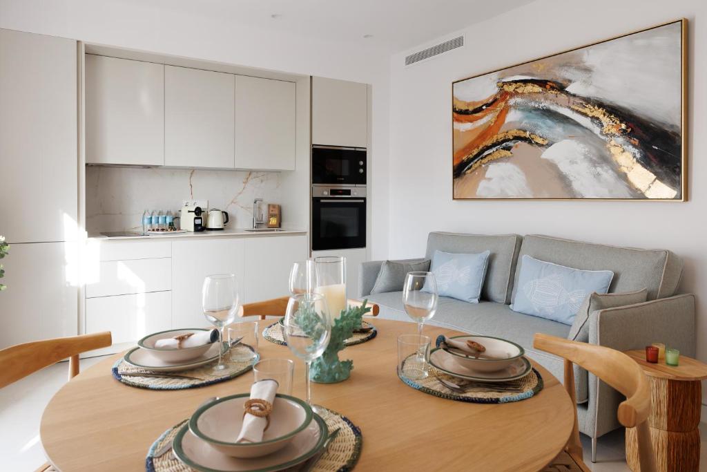 MARBELLA BANUS SUITES - Banus Playas del Duque Seaside Complex - 2