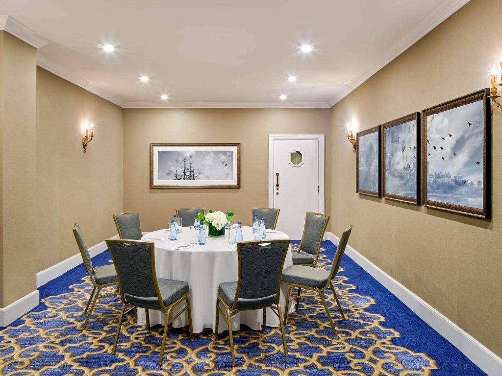 Meeting room / ballrooms