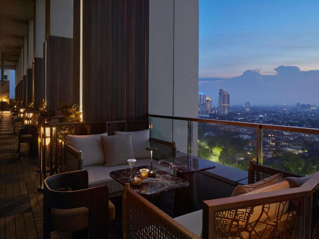 Fairmont Jakarta Hotel