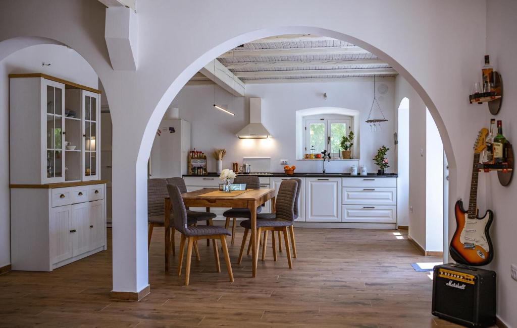 Pet Friendly Home In Herceg Novi - 2