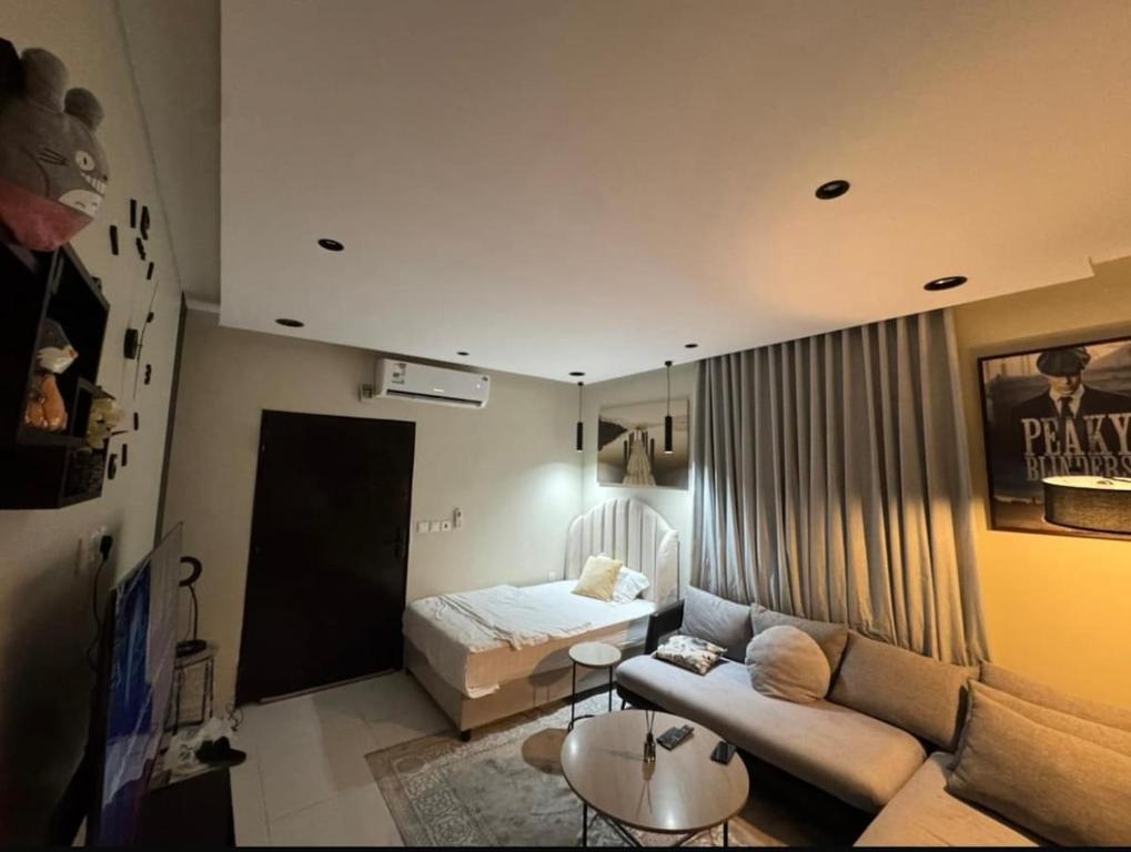 Comfortable studio with private entrance, Rijád