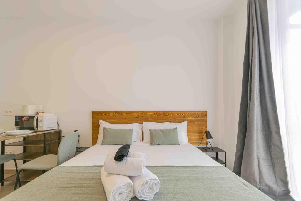 Deluxe XII - Ferga Suites - 4