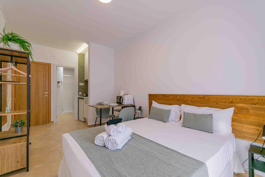 Deluxe XII - Ferga Suites - 5