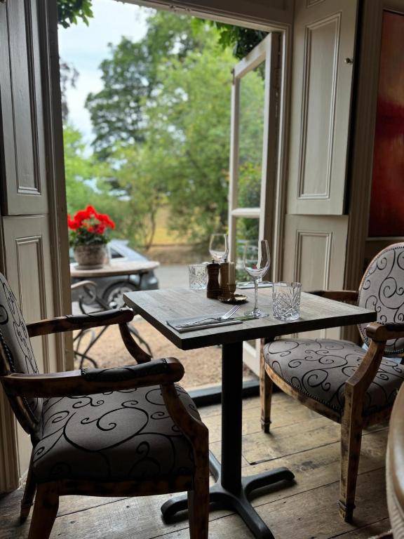 Scarborough Hill Country Inn photo 7