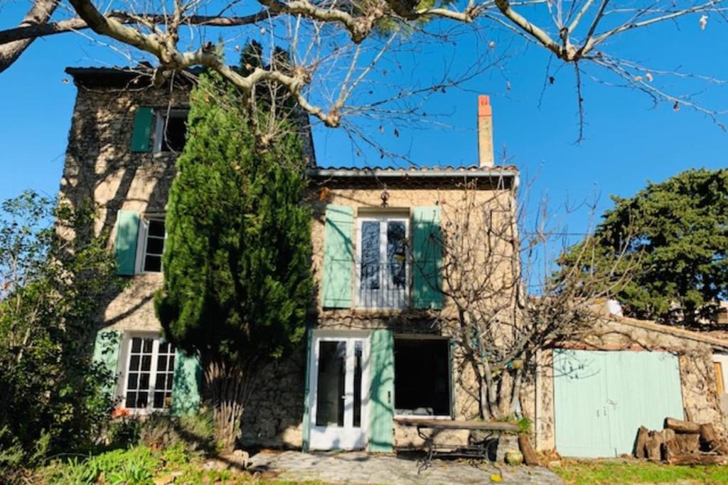 Stone house in Isle-sur-la-Sorgue - 3