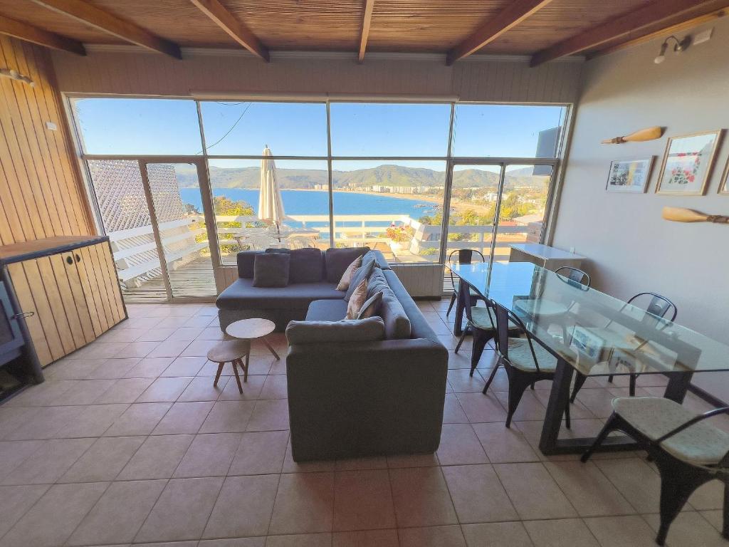 Cómoda casa con terraza y vista al mar en Papudo - 5