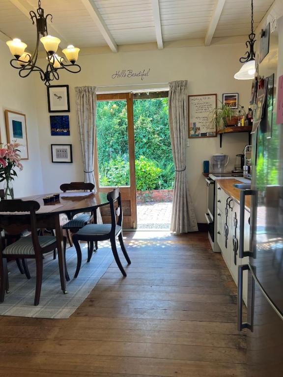 amelie, urban retreat awaits, Nelson