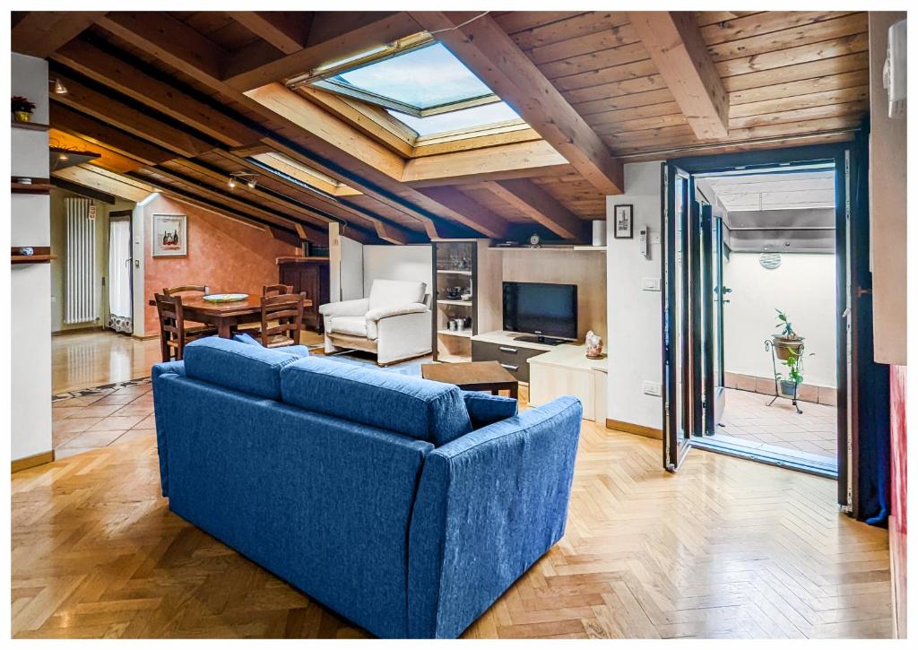 Casa Maffi con terrazzo e box auto in centro città - 2