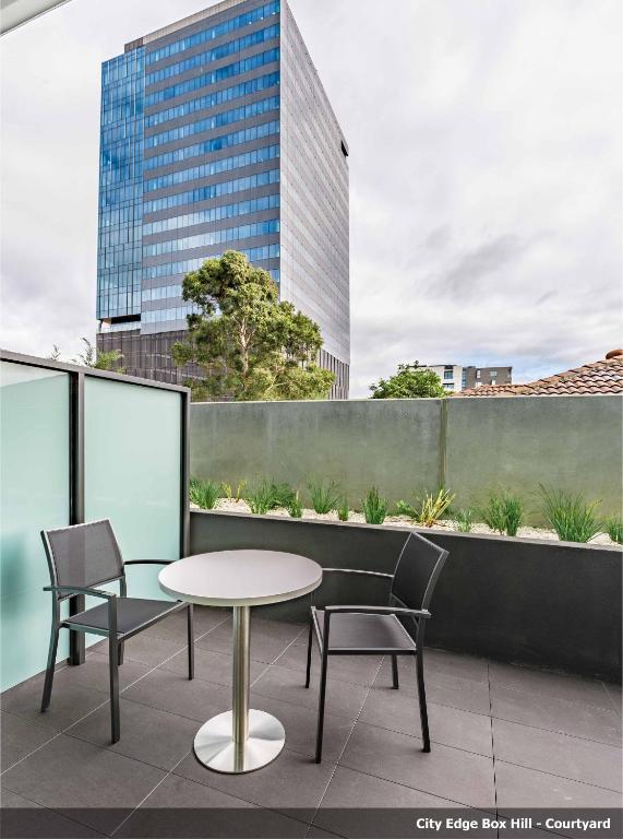 City Edge Box Hill Apartment Hotel photo