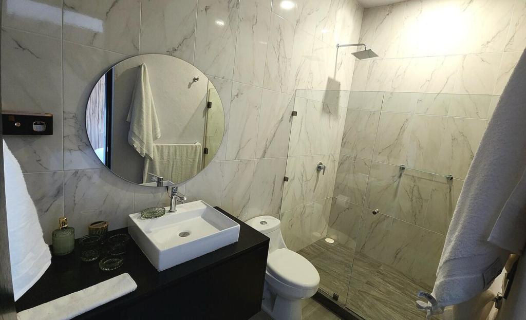Luxury apartment overlooking the Arch - 5