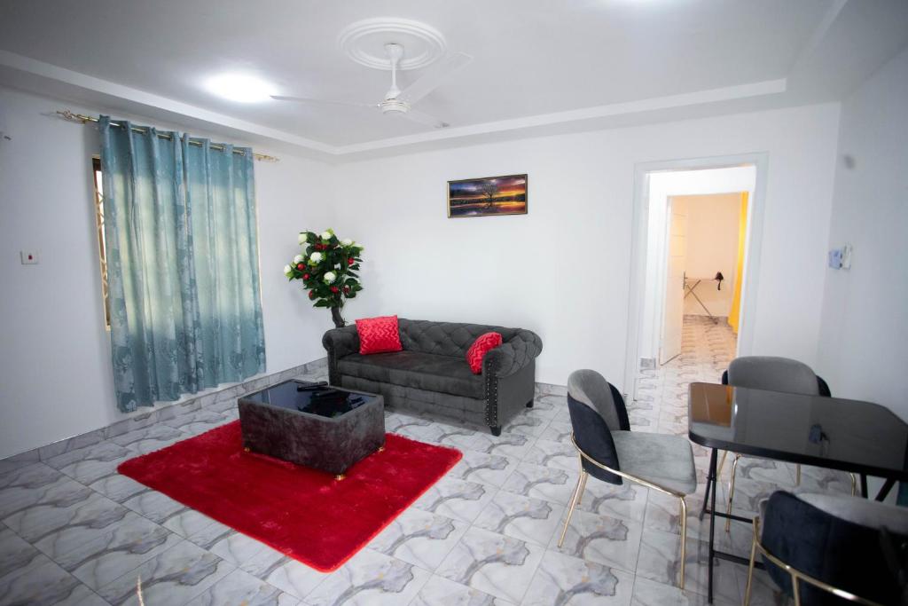 My Little Home - Miz Platzli, Ashalebotwe