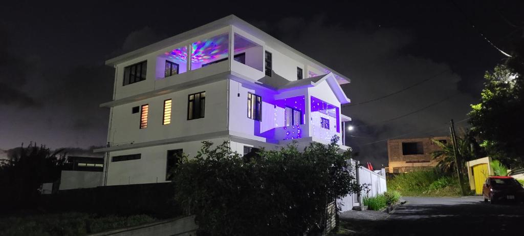 Crater Serenity Studio, Curepipe