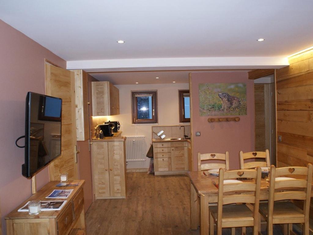 Appartement rénové 50 m², 2 chambres, centre, WIFI - FR-1-836-6 - 3