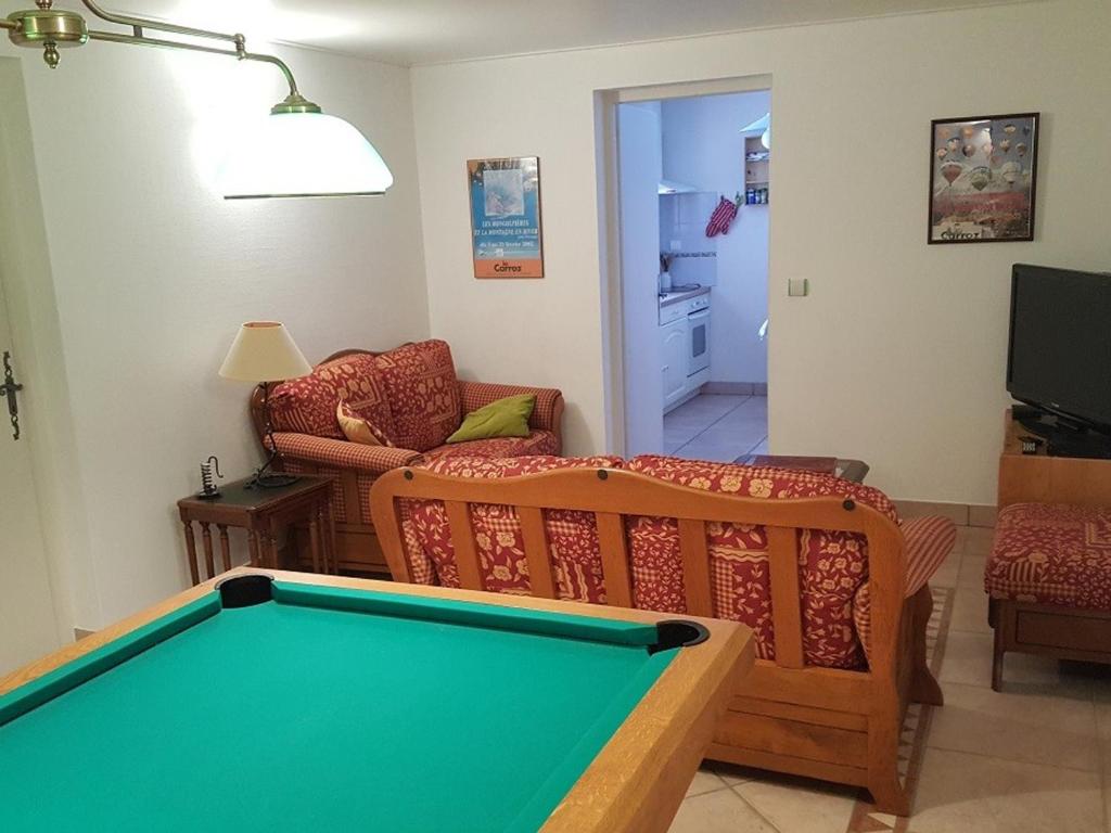 Appartement 2 chambres pour 5 pers avec billard et parking - FR-1-836-11 - 2