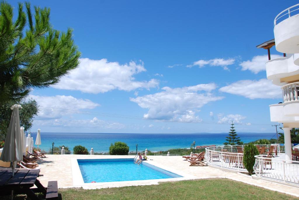 Swimming pool, Villa Alex in Preveza