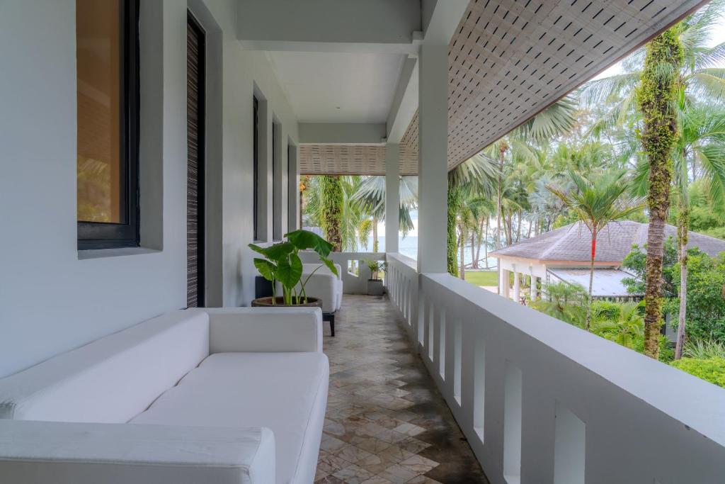 Facilities, The Anda Mani Khaolak Beachfront Villas in Khao Lak