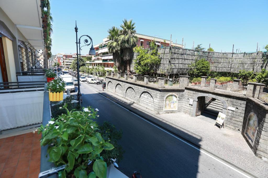 Flower Suites Sorrento photo