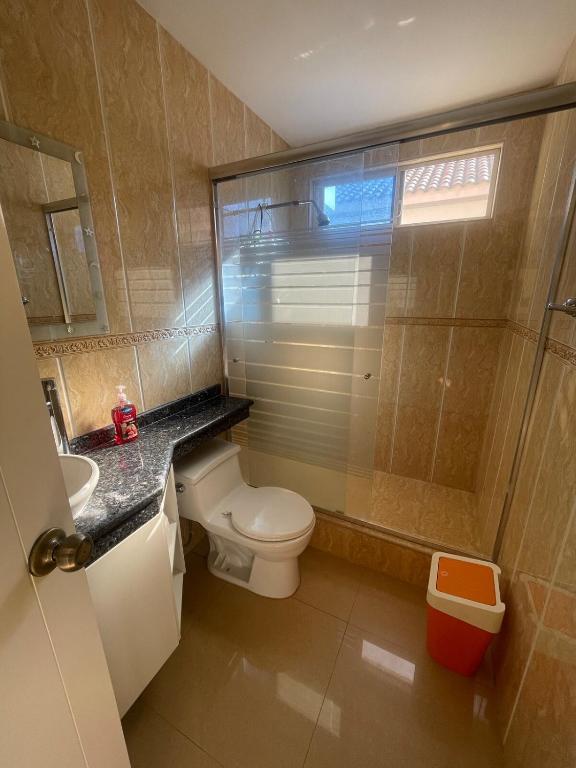 Casa en urbanización privada a 2 minutos caminando de la playa, Vía a Data - 5