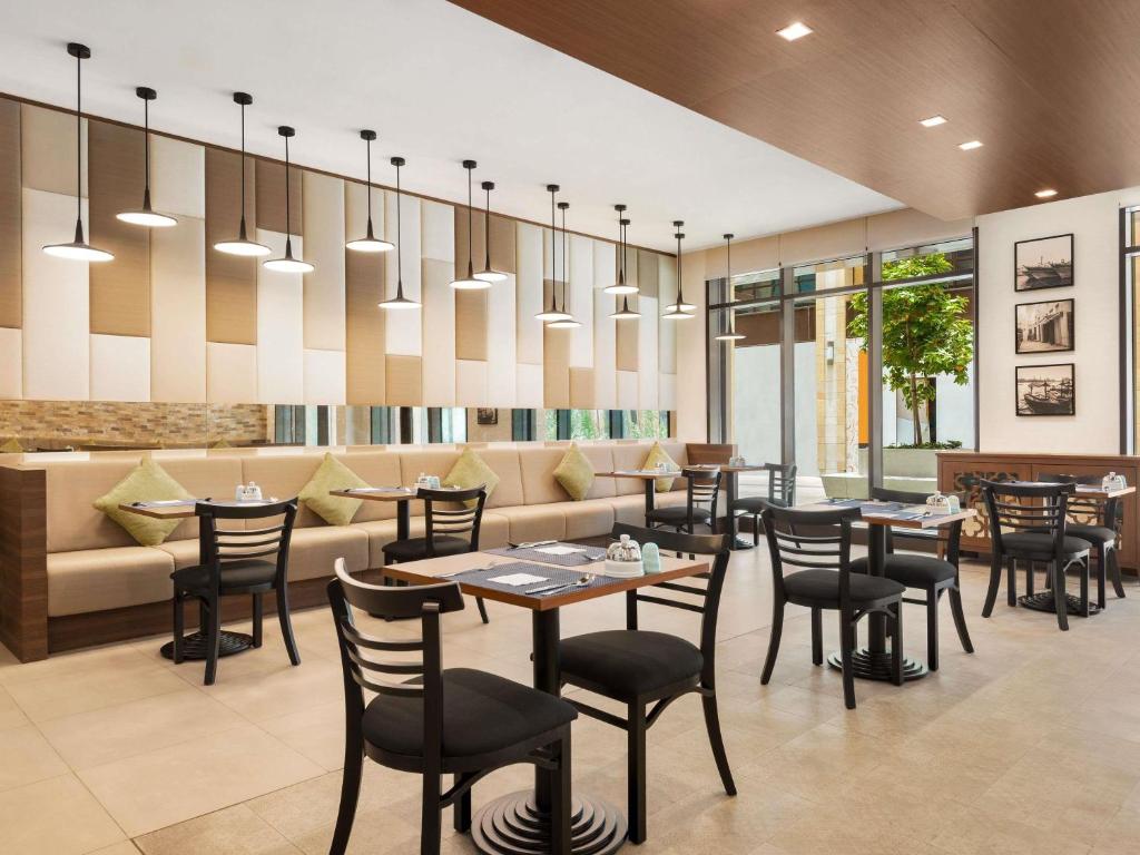 イビス スタイルズ ドバイ ゴールド ディストリクト (ibis Styles Dubai Gold District) レストラン