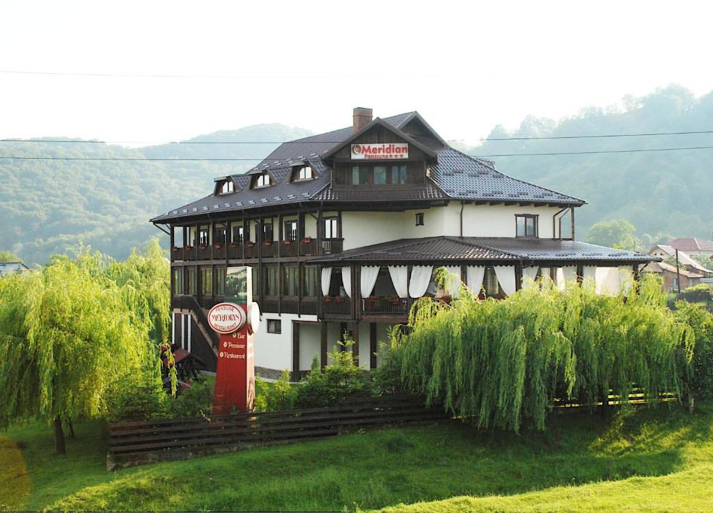 Pensiunea Meridian — Hotel in Oeştii Ungureni