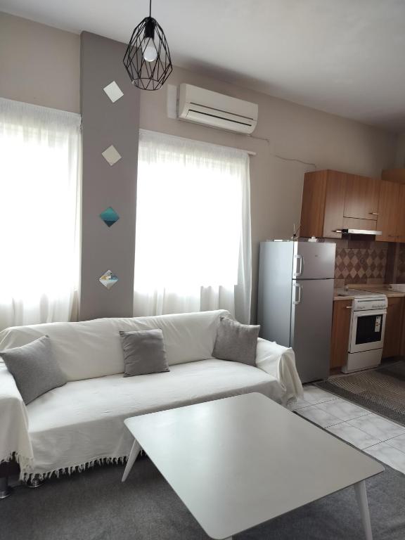 Stylish Modern Flat in Pyrgos near Olympia, Pyrgos