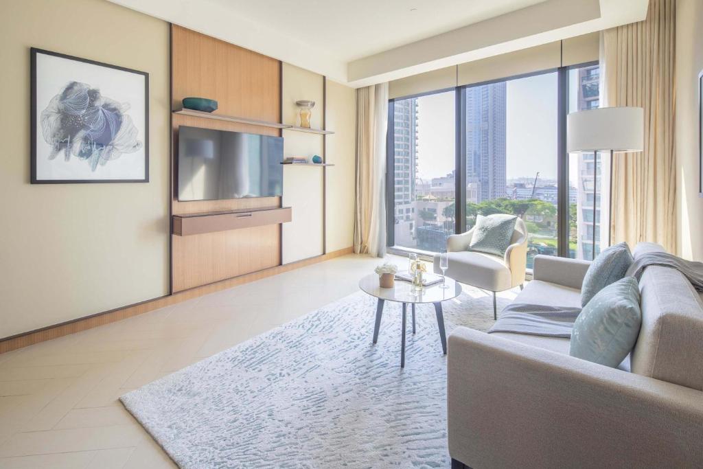 Frank Porter - Address Opera Tower, Dubaj