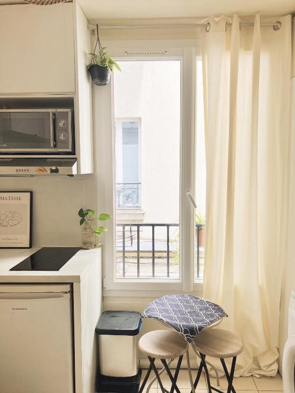 Cozy Studio near the Eiffel Tower Central 7th N7-21 - 5