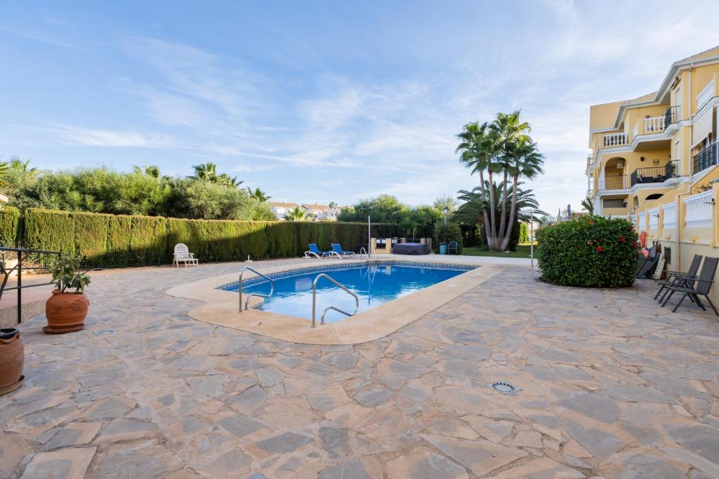 Apartamento con Jardín en el Faro - 1