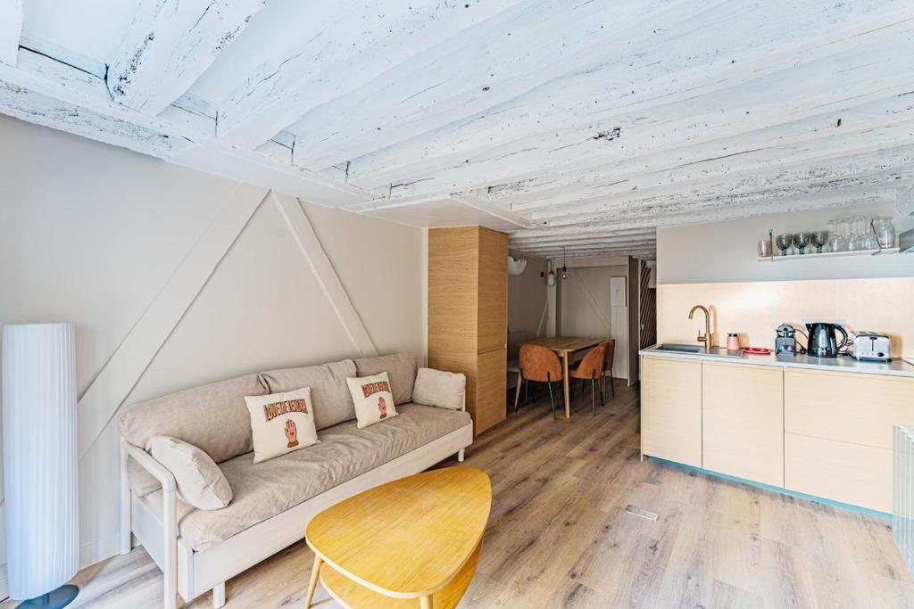 2BR apartment next to Notre Dame de Paris - 2