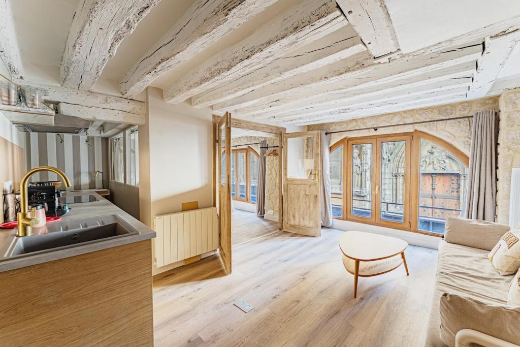 2BR apartment next to Notre Dame de Paris - 4