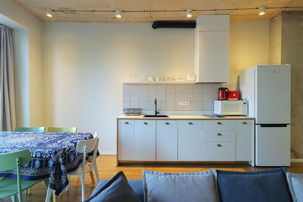 Spacious 3 BedroomR and 2 balcony Apartment in the city center 전경