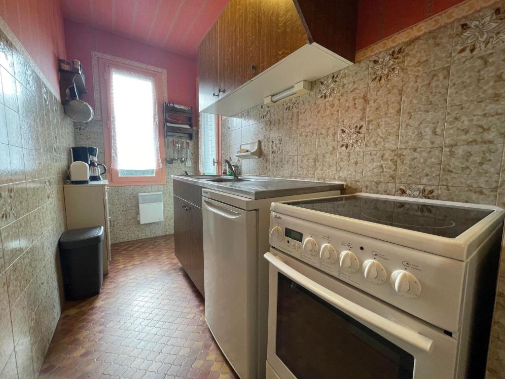 4PA44 appartement avec piscine et parking - 4