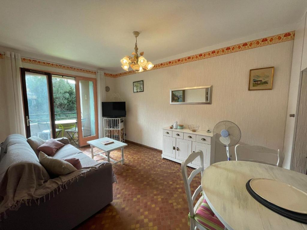 4PA44 appartement avec piscine et parking - 2