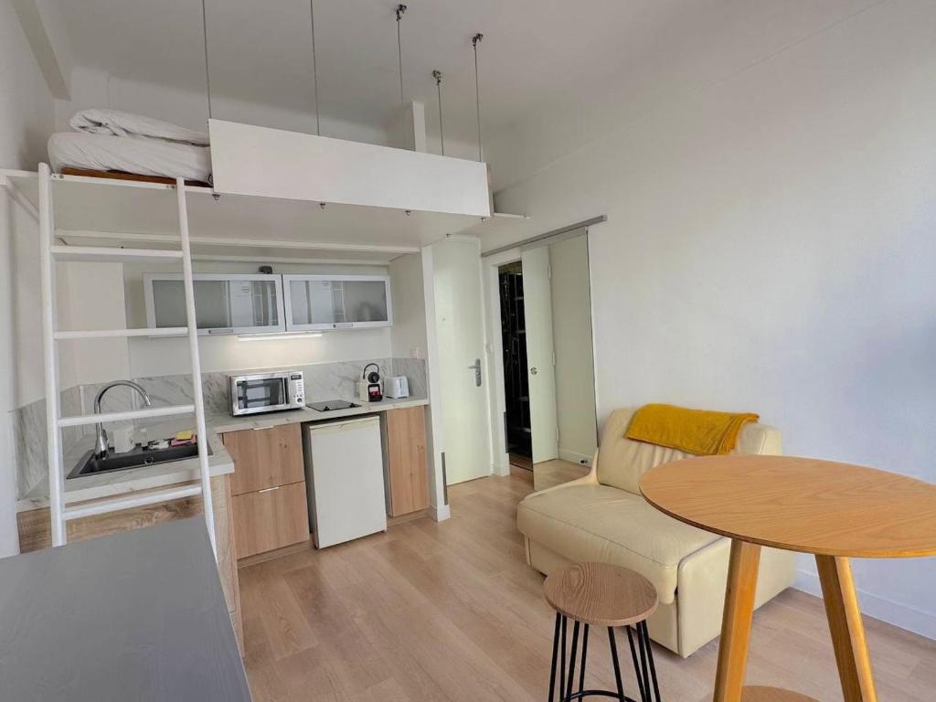 ⁂ Petit nid design au centre de Nice - 2