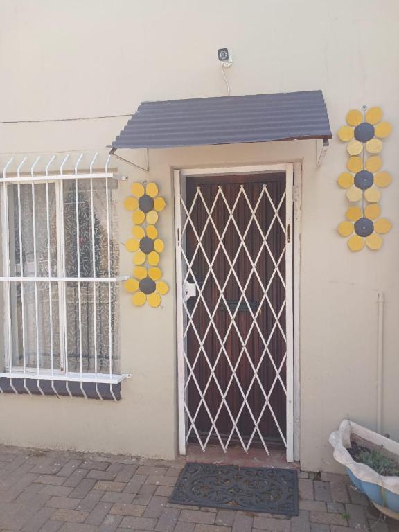 Alice's Place, Pretoria