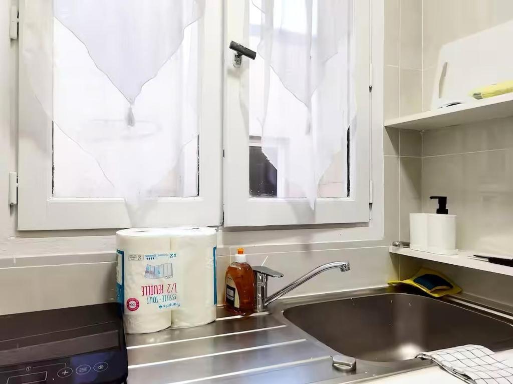 Cozy Single Flat in Paris 16th District Elevator N16-142 - 2