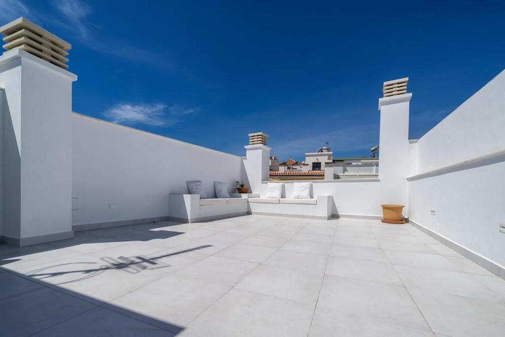 Ático con gran terraza privada cerca de la playa - 2