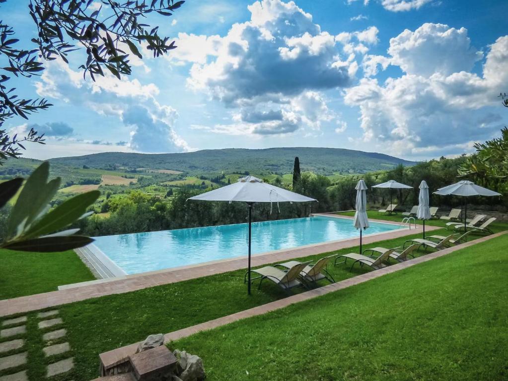 Historic Farmhouse Overlooking San Gimignano - 1