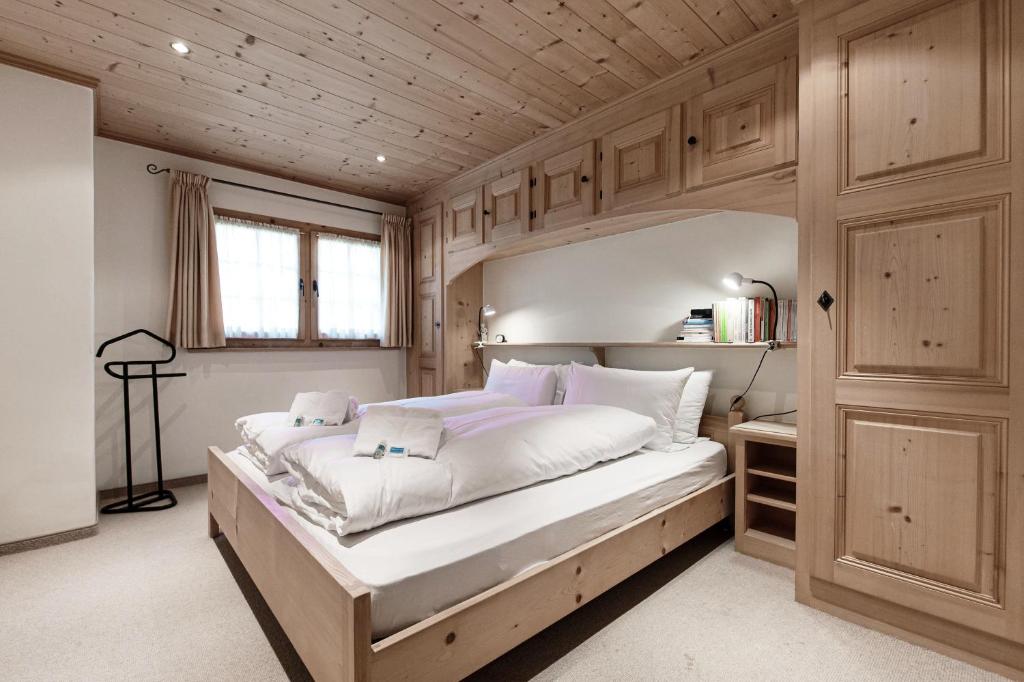 Laax Chalet by Quokka 360 - Charming Apartment with Private Patio - 3