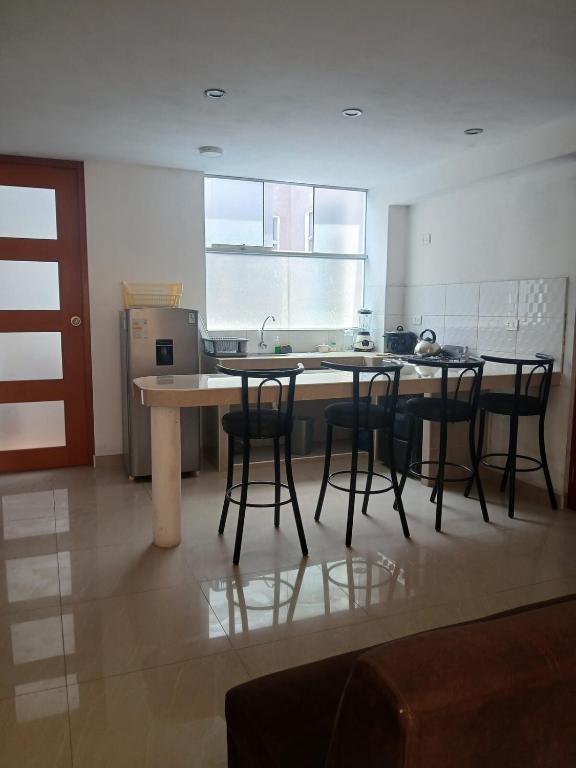 Apartment, with kitchen, garage and laundry - 4