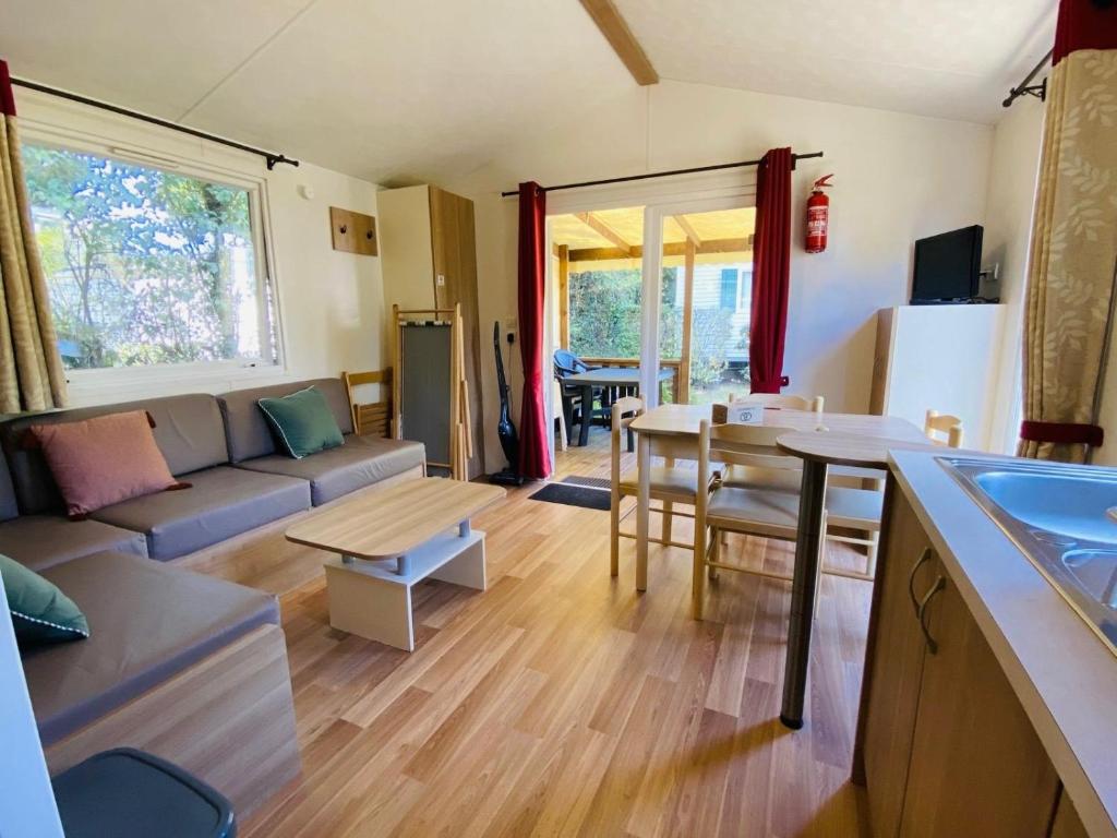 Carnac - Mobil Home - 5 pers - 2 ch - Camping Moulin de Kermaux 4* - Piscine - 1